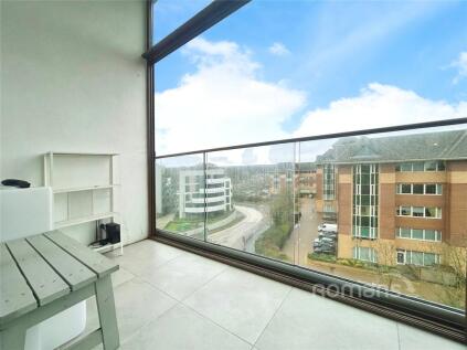 Farnborough Road, Farnborough, Hampshire
