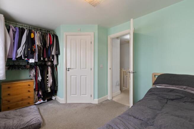 3 bed Link Detached House for sale Image 12