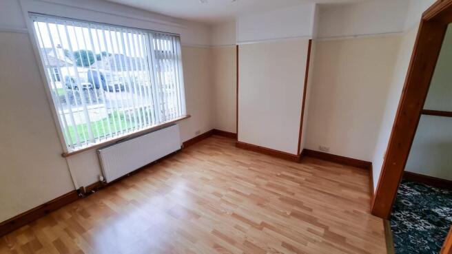 61 Pembroke Road - Front Room 1.jpeg