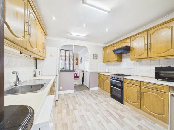 3 bed Terraced for sale Image 8