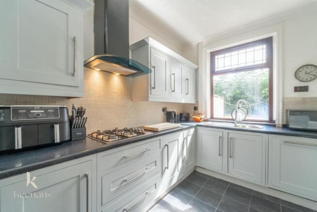 Robert Street (2).jpg