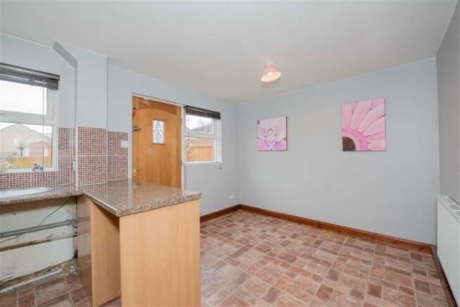Fitted Dining Kitchen: