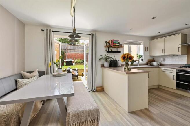 Kitchen/Dining Room