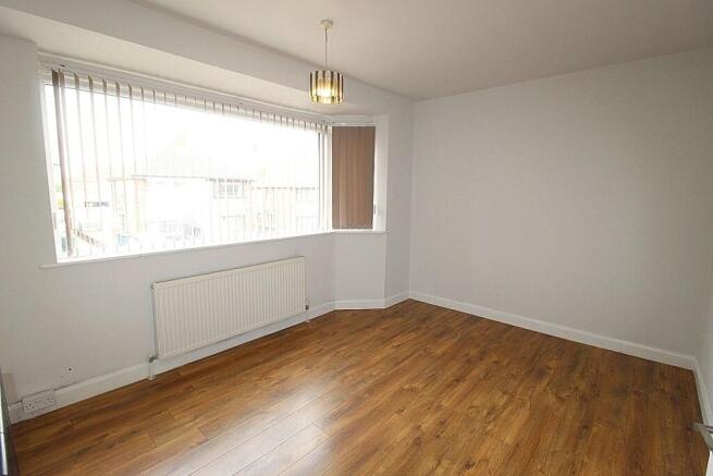 3 bed Semi-Detached for sale Image 10