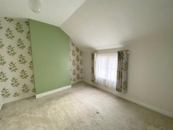 129 bed1.jpg