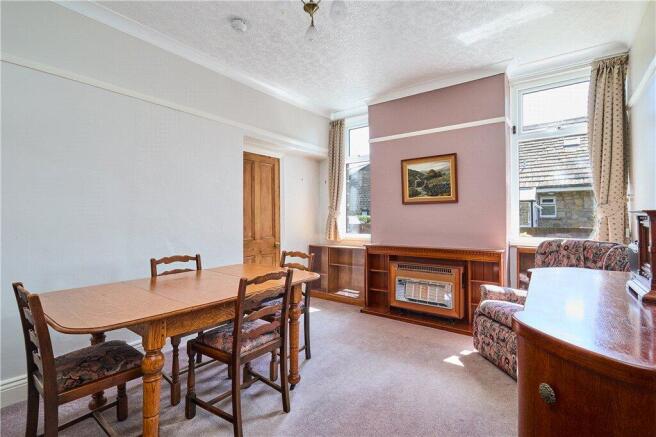4 bed Detached for sale Image 5