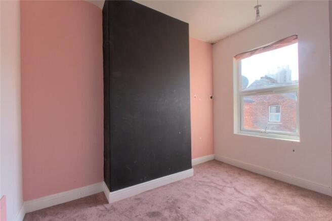 3 bed Terraced for sale Image 10