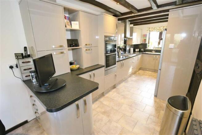 Kitchen/Breakfast Room