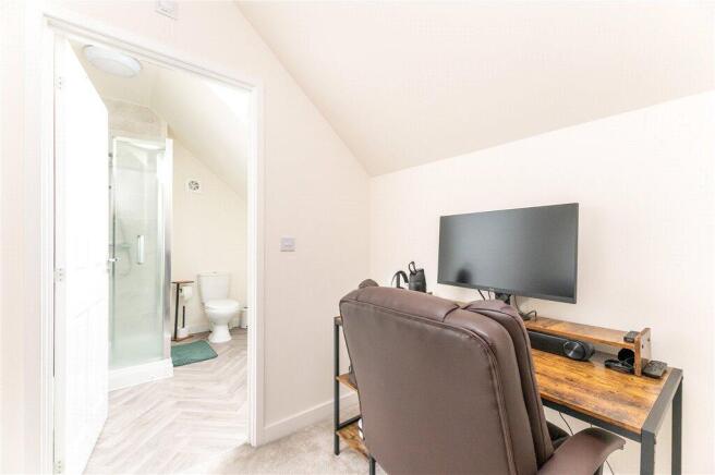3 bed Semi-Detached for sale Image 11