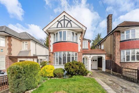 Monro Gardens, Harrow, HA3