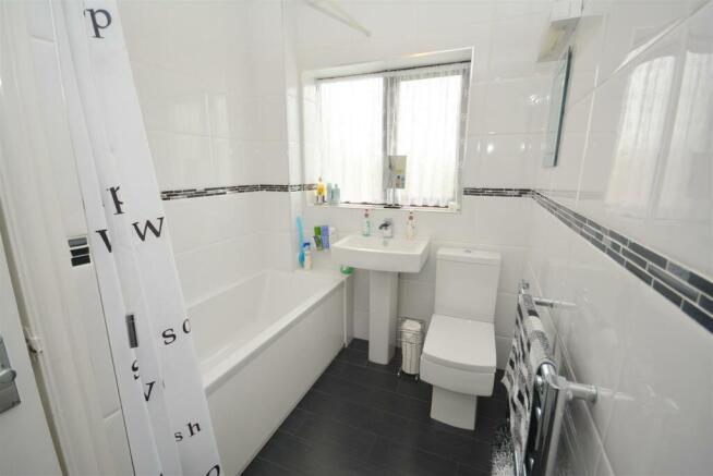 Bathroom.jpg