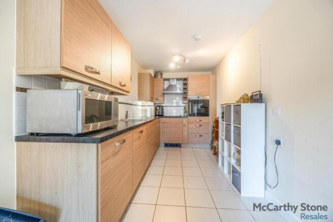 Kitchen53LC.jpg
