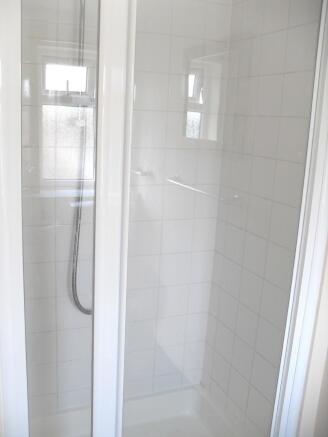 Bed 3 shower room