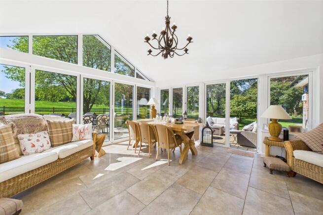 CAM01689G0-PR0465...