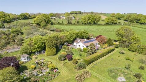 Florence Road, Callington