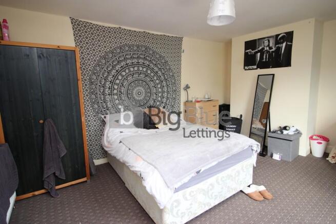 5 bed Terraced to rent Image 6