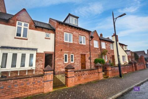 Butts Green, Kingswood, Warrington