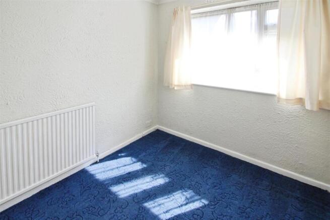 3 bed Semi-Detached Bungalow for sale Image 9