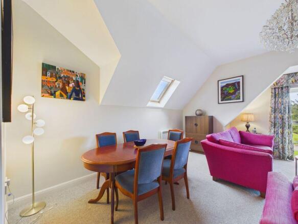 2 bed Apartment for sale Image 4