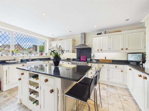 BREAKFAST KITCHEN