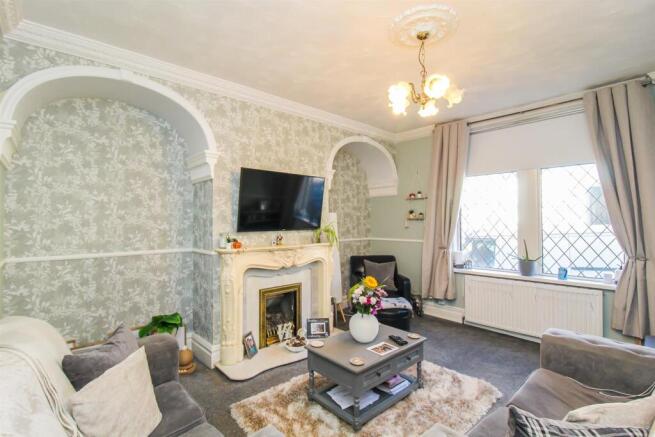 3 bed Town House for sale Image 6