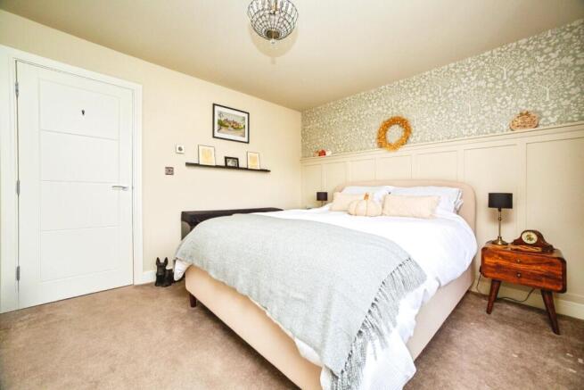3 bed Semi-Detached for sale Image 12