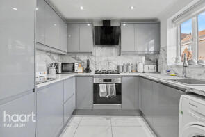 18, Heron Close, Rayleigh SS6 9GF