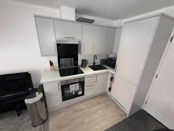 1 bed House to rent Image 4