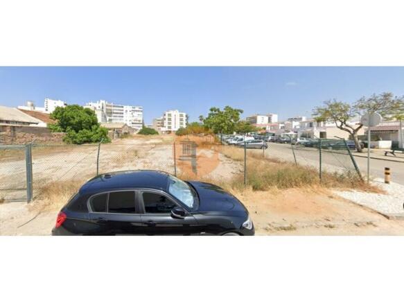 Urban land for construction of 3 buildings - Riverside - Olhão
