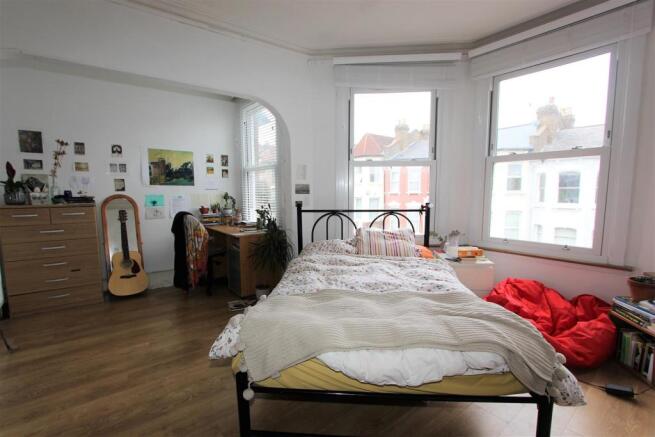 Bed1.JPG