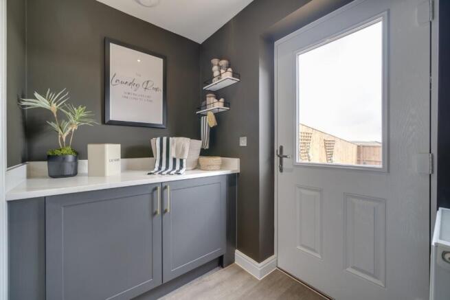 4 bed Detached for sale Image 6