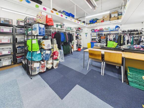 CAM03481G0-PR0139-STILL007