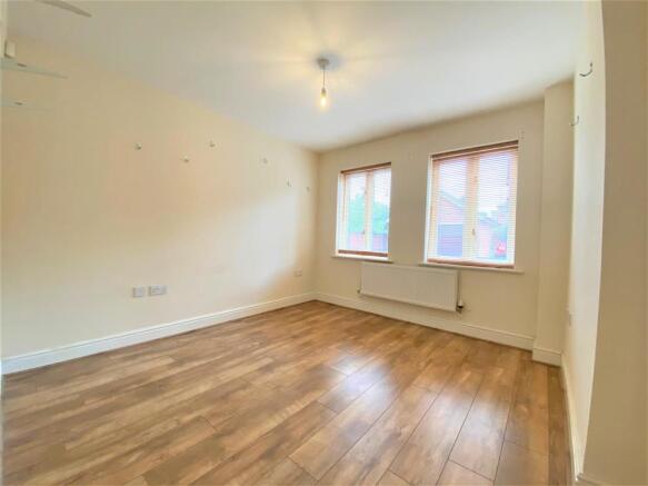 03 Bedroom.jpg