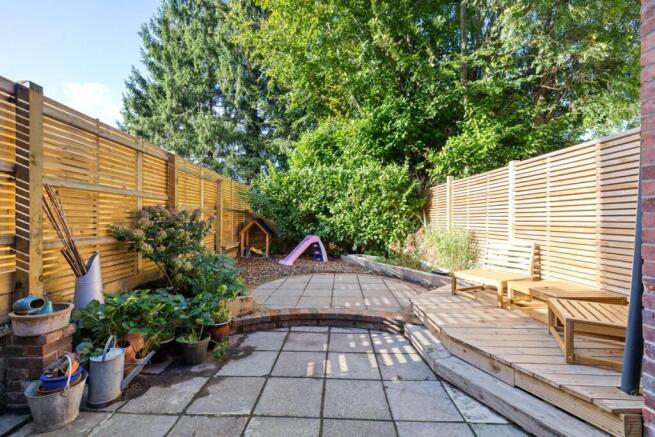 Longdene Road, Haslemere, Surrey, GU27 photo 4
