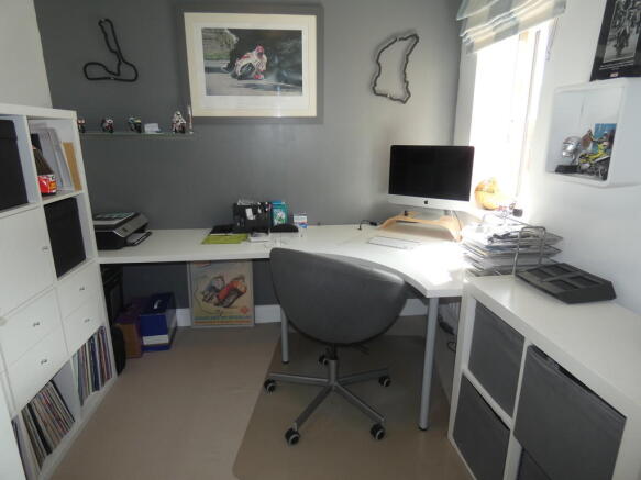 Photo 12