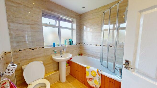 Lathom Drive Bathroom