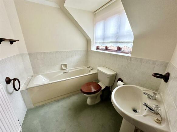 bathroom.JPEG