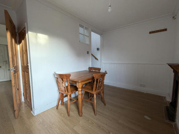 2 bed Semi-Detached for sale Image 6