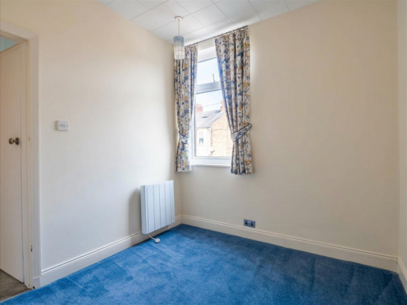 3 bed Terraced for sale Image 10