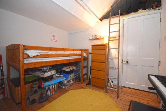 Photo 32