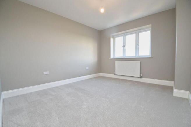4 bed Detached for sale Image 10