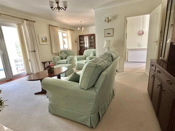 Shorefield Way, Milford on Sea, Lymington, Hampshire, SO41 photo 4