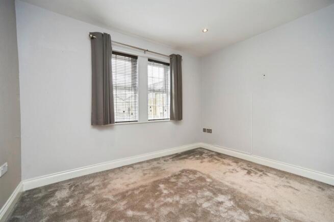 1 bed Flat for sale Image 7