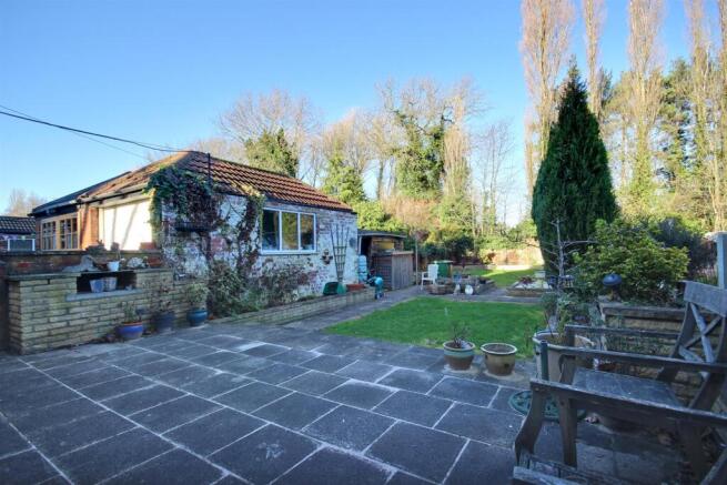 4 bed Semi-Detached for sale Image 7