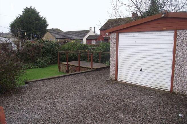 Garage & Garden