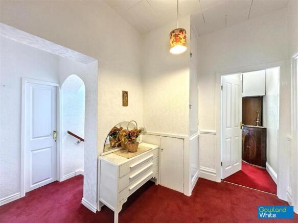4 bed Semi-Detached for sale Image 12
