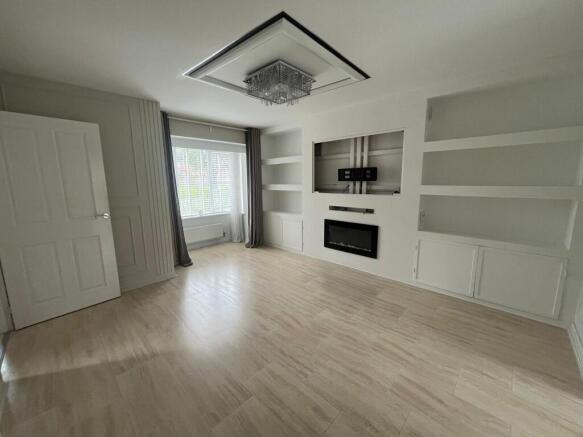 334A Windermere Road, Middleton, Manchester, Greater Manchester M24 4LA photo 4
