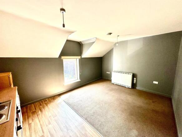 Living room - kitchen.jpg