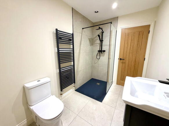 3 bed Detached Bungalow for sale Image 12