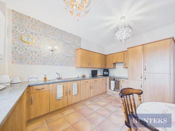 2 bed Flat for sale Image 4